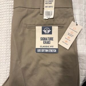 Dockers Men's Signature Khaki Classic Fit Pants - Tan